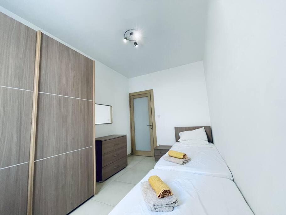 Stylish Modern Central Apartment 4 Paceville Saint Julian's Exterior foto